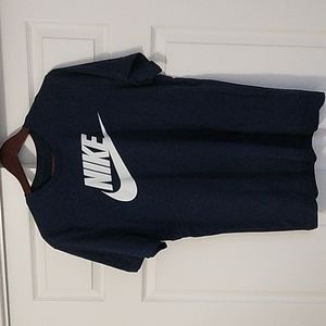 Nike t-shirt